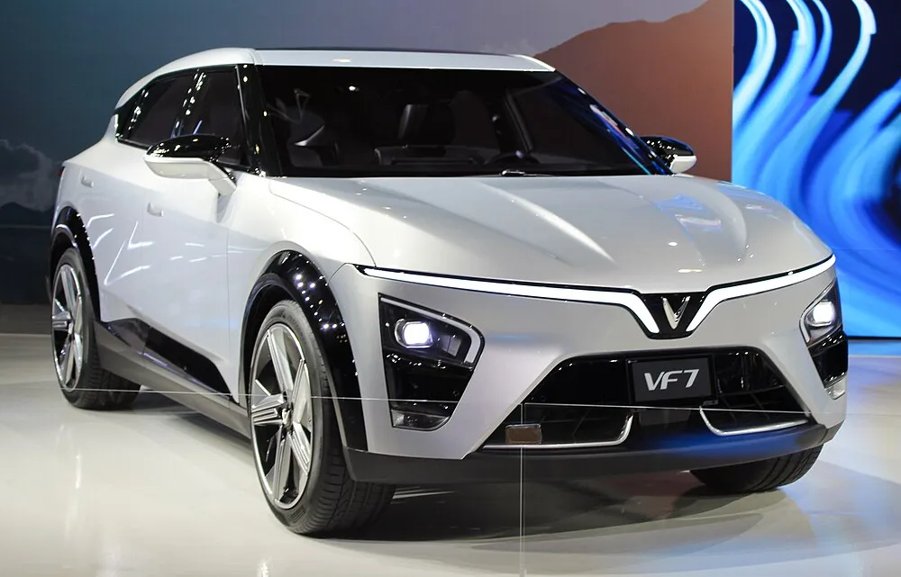 2025 VinFast VF 7