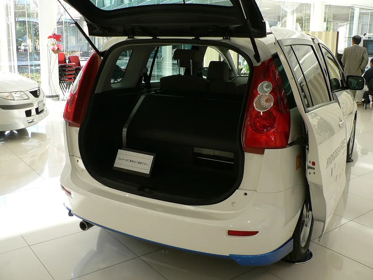 2025 Mazda Premacy Hydrogen RE