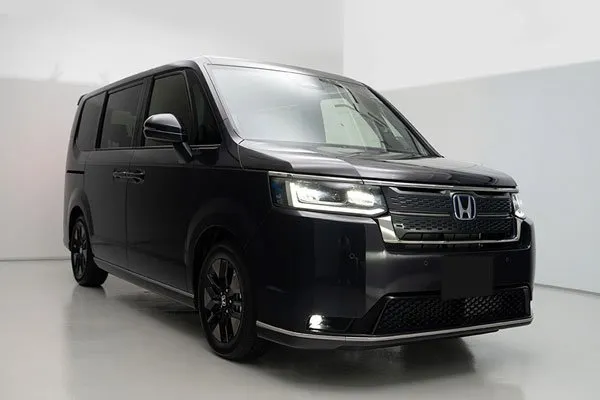 2025 Honda Stepwgn Hybrid