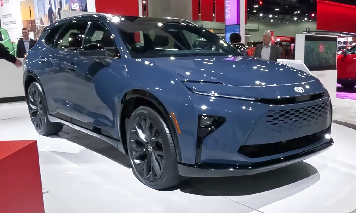 2025 Toyota Crown Signia