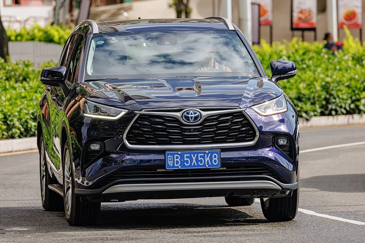 2025 Toyota HIGHLANDER HYBRID