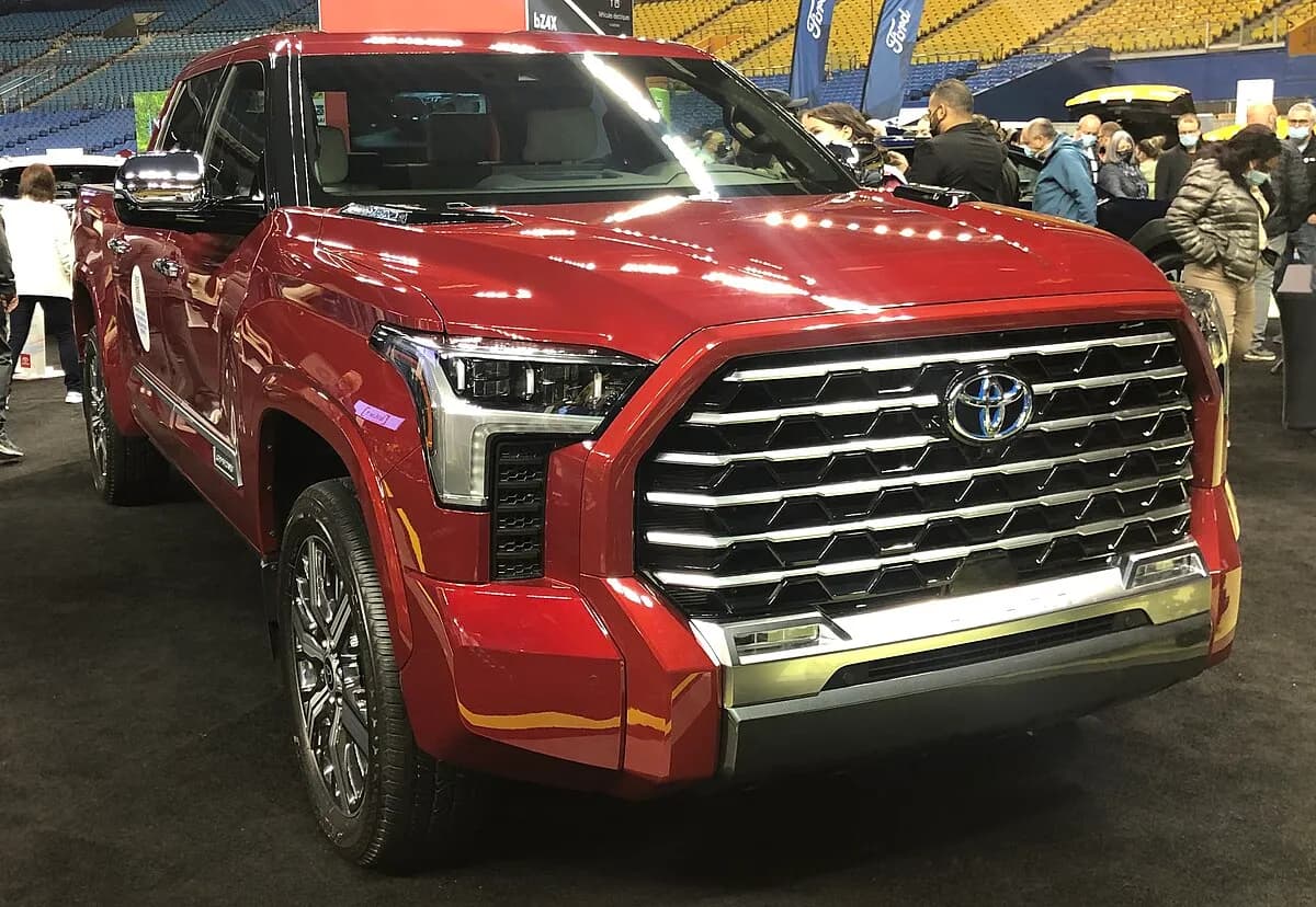 2025 Toyota TUNDRA HYBRID